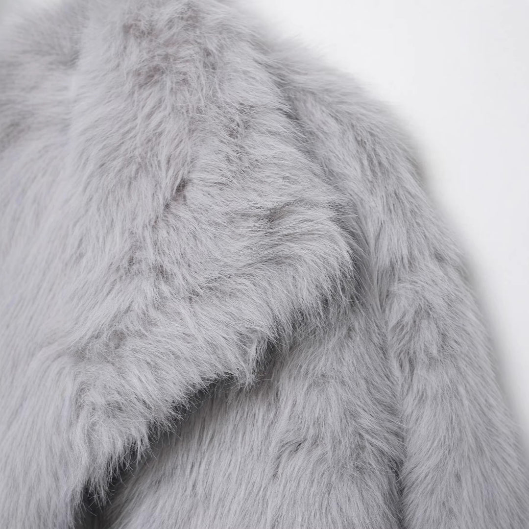 Damen Kurze Faux‑Fur Jacke mit Schalkragen und Boxy‑Schnitt Echoarchiv