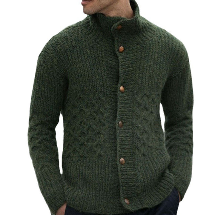 Herren Strickjacke mit dekorativem Zopfmuster und praktischem Stehkragen Echoarchiv