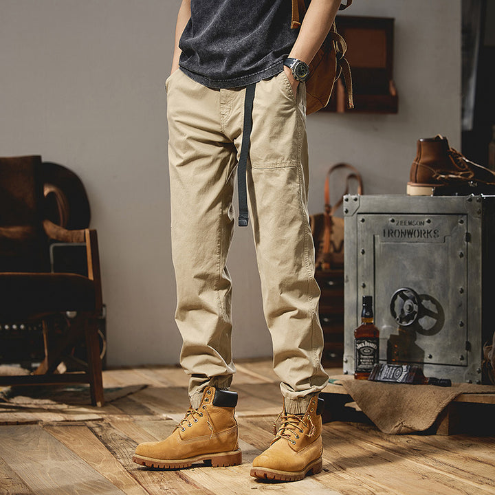 Herren Military-inspirierte Tapered-Cargo-Jogger aus robustem Baumwoll-Twill mit integriertem Webgurt und geripptem Knöchelabschluss Echo Archiv
