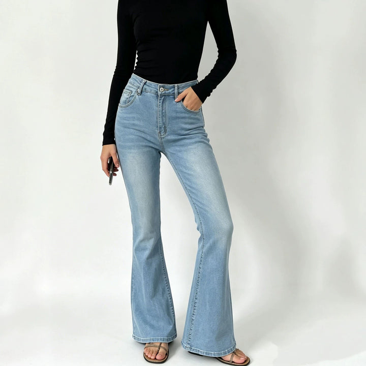 Damen nan hochgeschnittene Jeans mit schmaler Hüftpartie und weitem Schlag mit elastischem Bund Echo Archiv