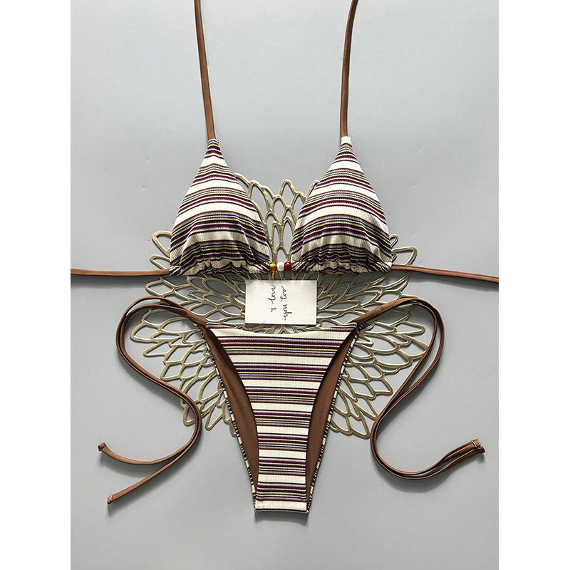 Damen Triangel-Bikini mit hohem Beinausschnitt und feinem Strukturmuster Echo Archiv