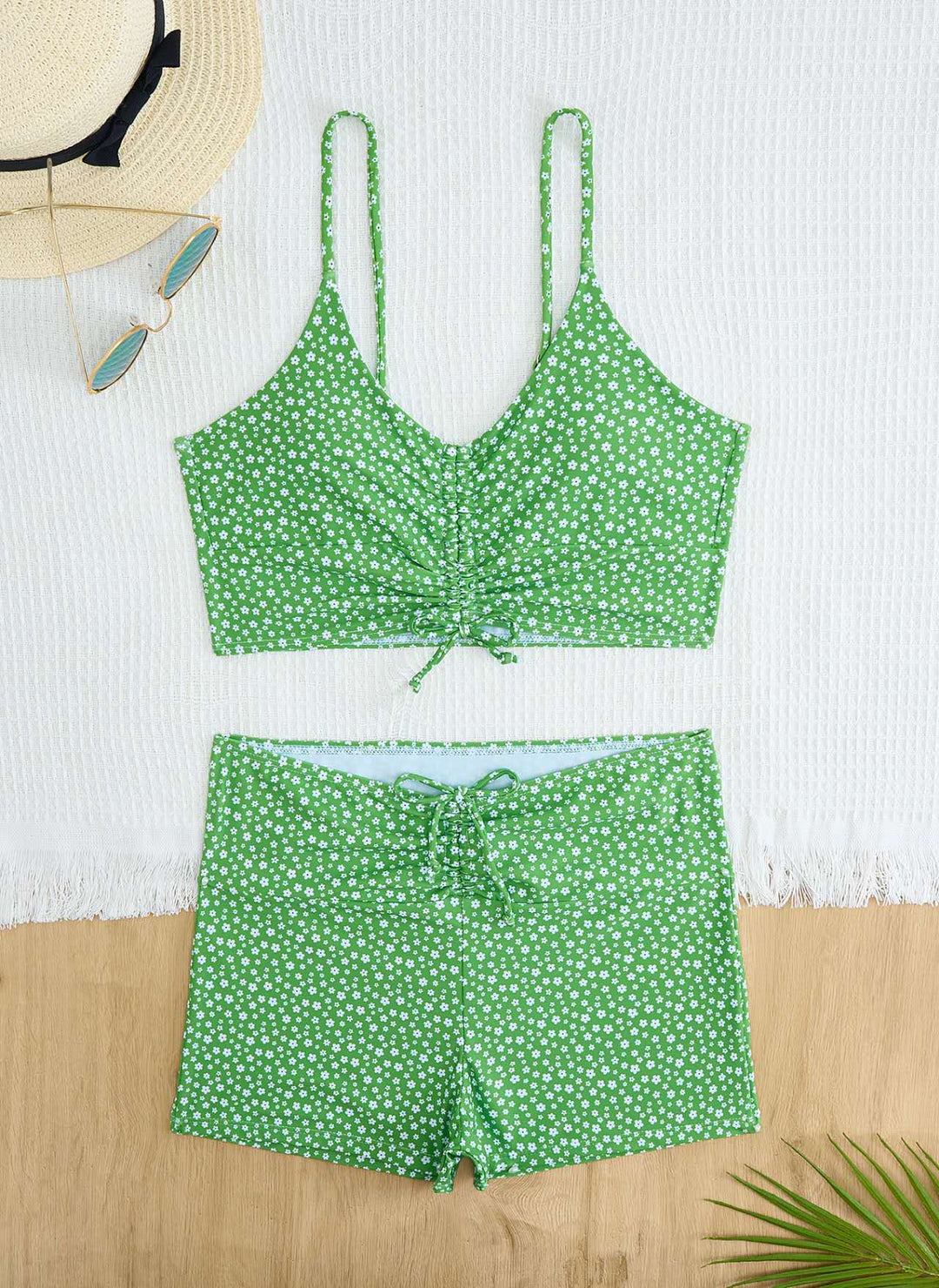 Damen Bikini mit floralem Rüschendesign und verstellbaren Trägern Echo Archiv