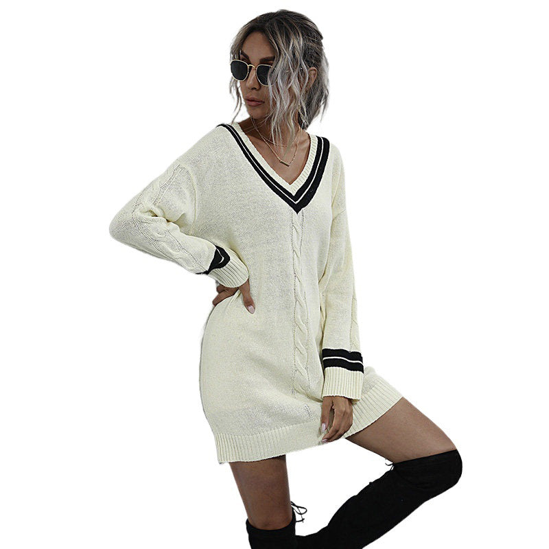 Damen Lässiges Strickkleid mit V-Ausschnitt Echo Archiv