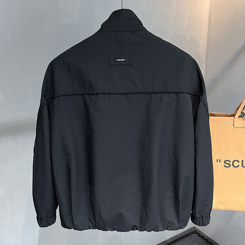 Herren urbane Übergangsjacke mit integriertem Windschutz Echoarchiv