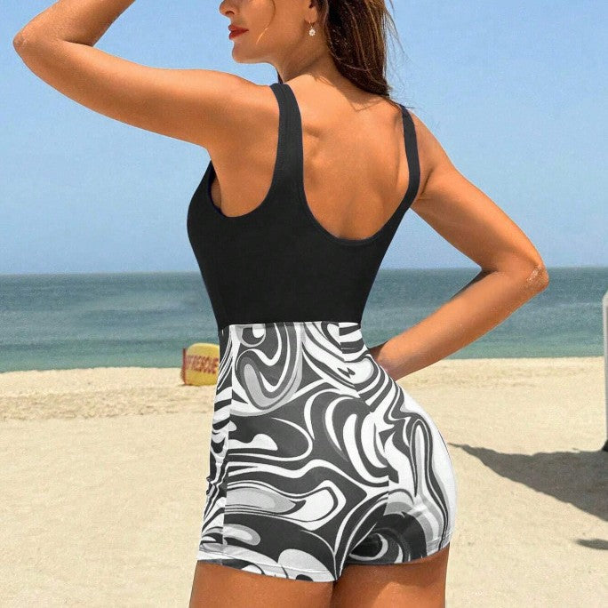 Damen Einteiler Badeanzug mit hochtaillierter Shorts und elegantem Muster Echo Archiv