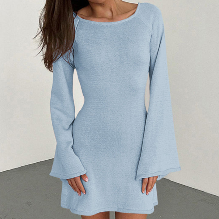 Damen elegantes Strickkleid mit weitem Ärmel und figurbetonter Silhouette Echo Archiv