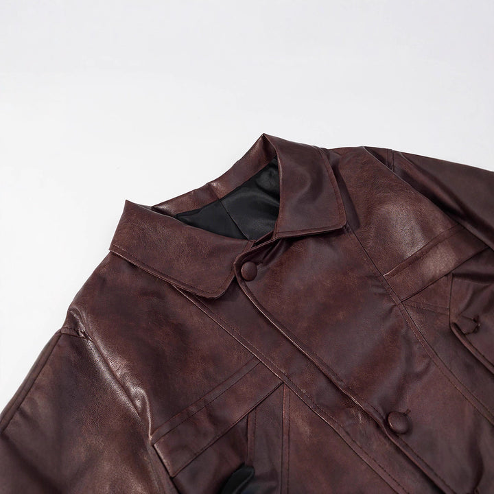 Damen Kurzer Boxy‑Lederimitat‑Blouson mit geometrischen Nahtdetails und Hemdkragen Echoarchiv