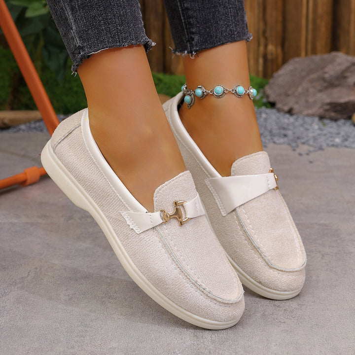 Damen elegante Veloursleder-Slipper mit dekorativer Metall-Hardware und flexibler Leichtlaufsohle Echo Archiv