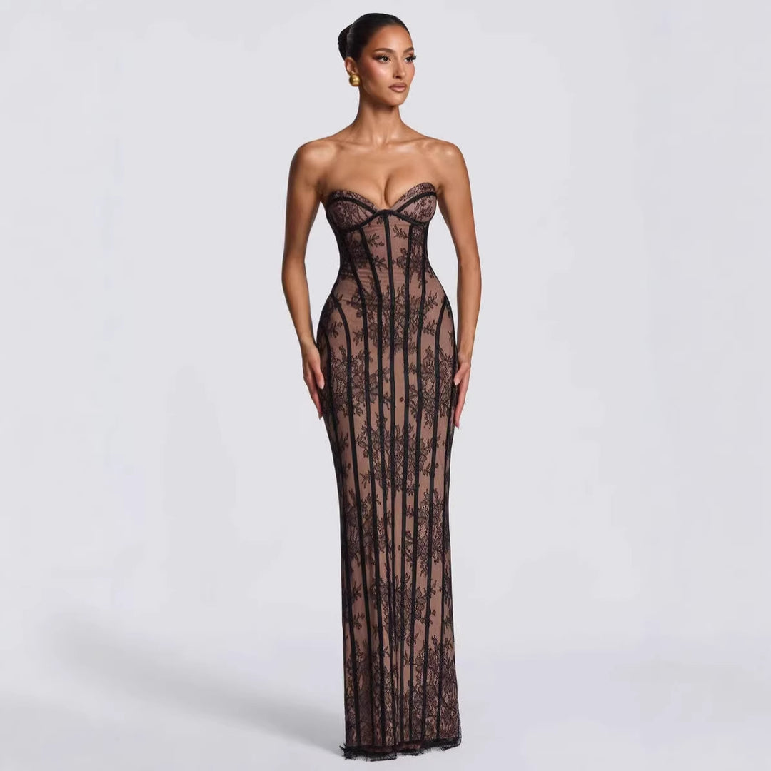 Damen Abendkleid mit raffinierten Spitzen-Details Echo Archiv