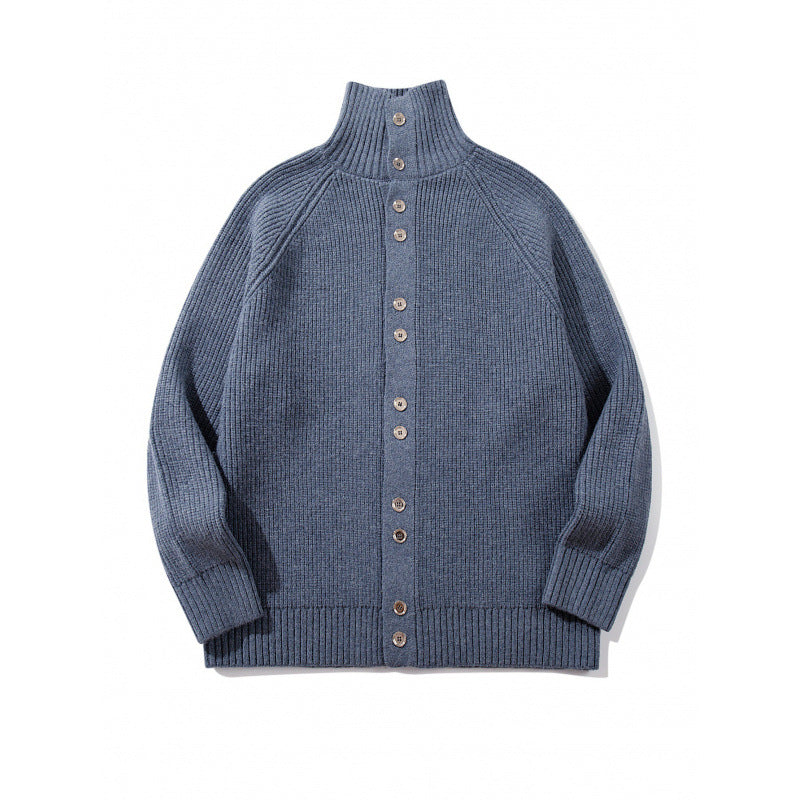 Herren grobgestrickter Knopfcardigan mit hohem Rollkragen und Raglanärmeln Echo Archiv