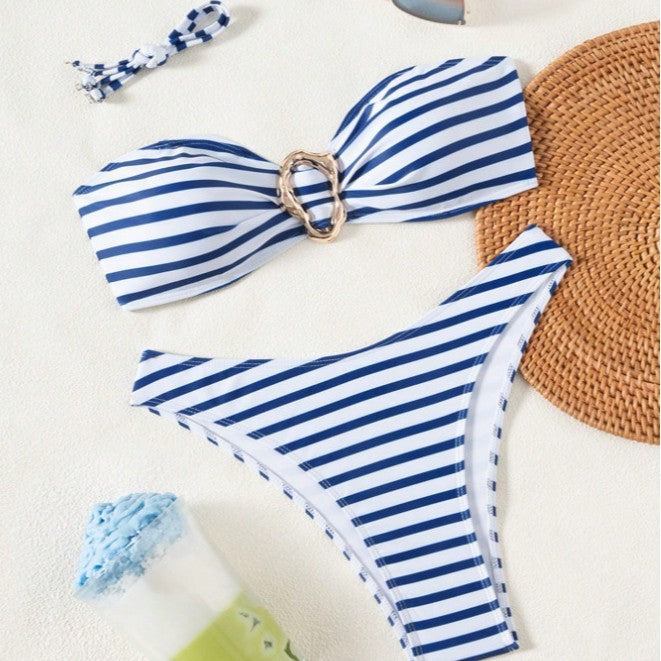 Damen Bandeau-Bikini mit modischen Streifen und elegantem Ringdetail Echo Archiv