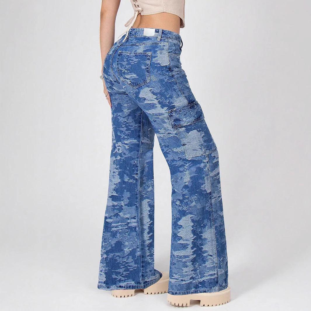 Damen Cargo-Flared-Jeans mit Camouflage-Waschung Echo Archiv