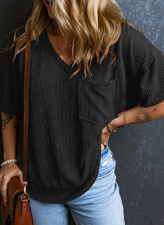 Damen lässiges Kurzarmshirt mit V-Ausschnitt und Brusttasche Echo Archiv