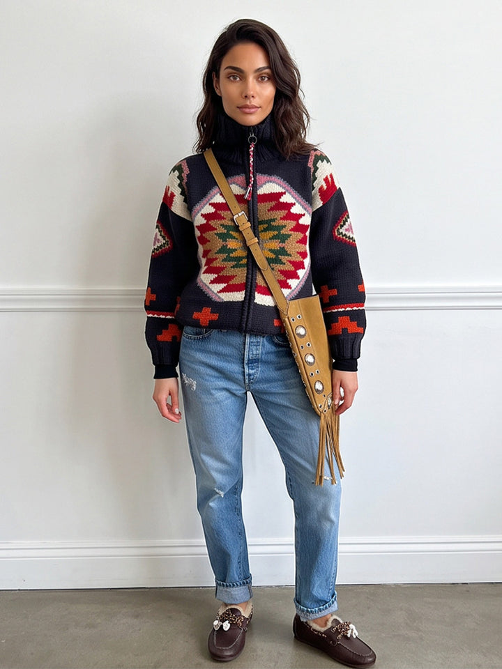 Damen Jacquard-Strickjacke mit Navajo‑Muster, Reißverschluss und hohem Kragen Echoarchiv