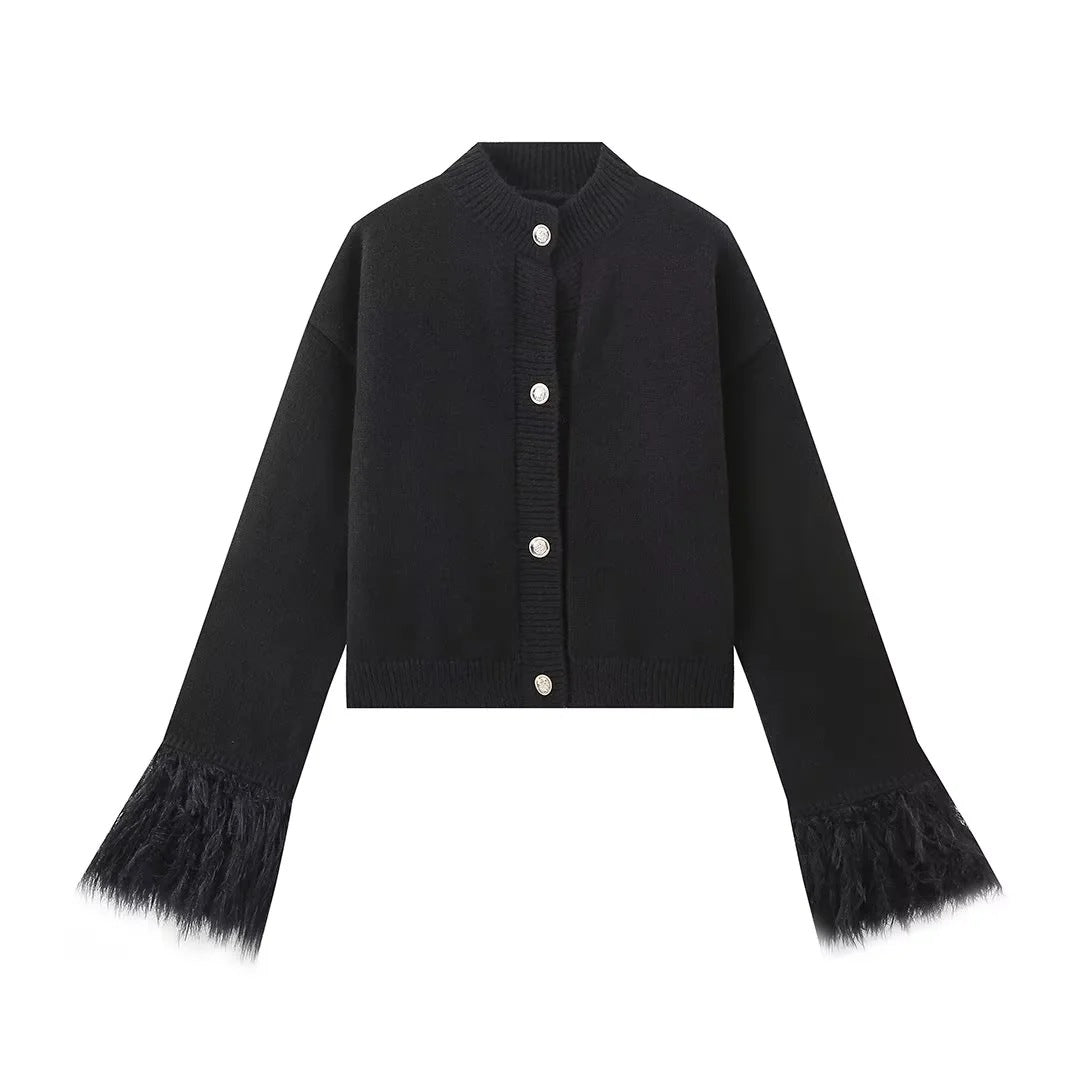 Damen 300+ Cropped Strickjacke mit Fransenärmeln und Perlenknopfleiste Echo Archiv