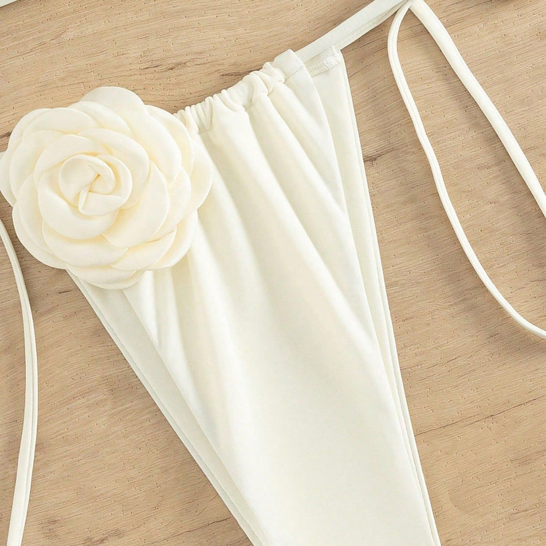 Damen Bandeau-Bikini mit dekorativen Blumenapplikationen Echo Archiv