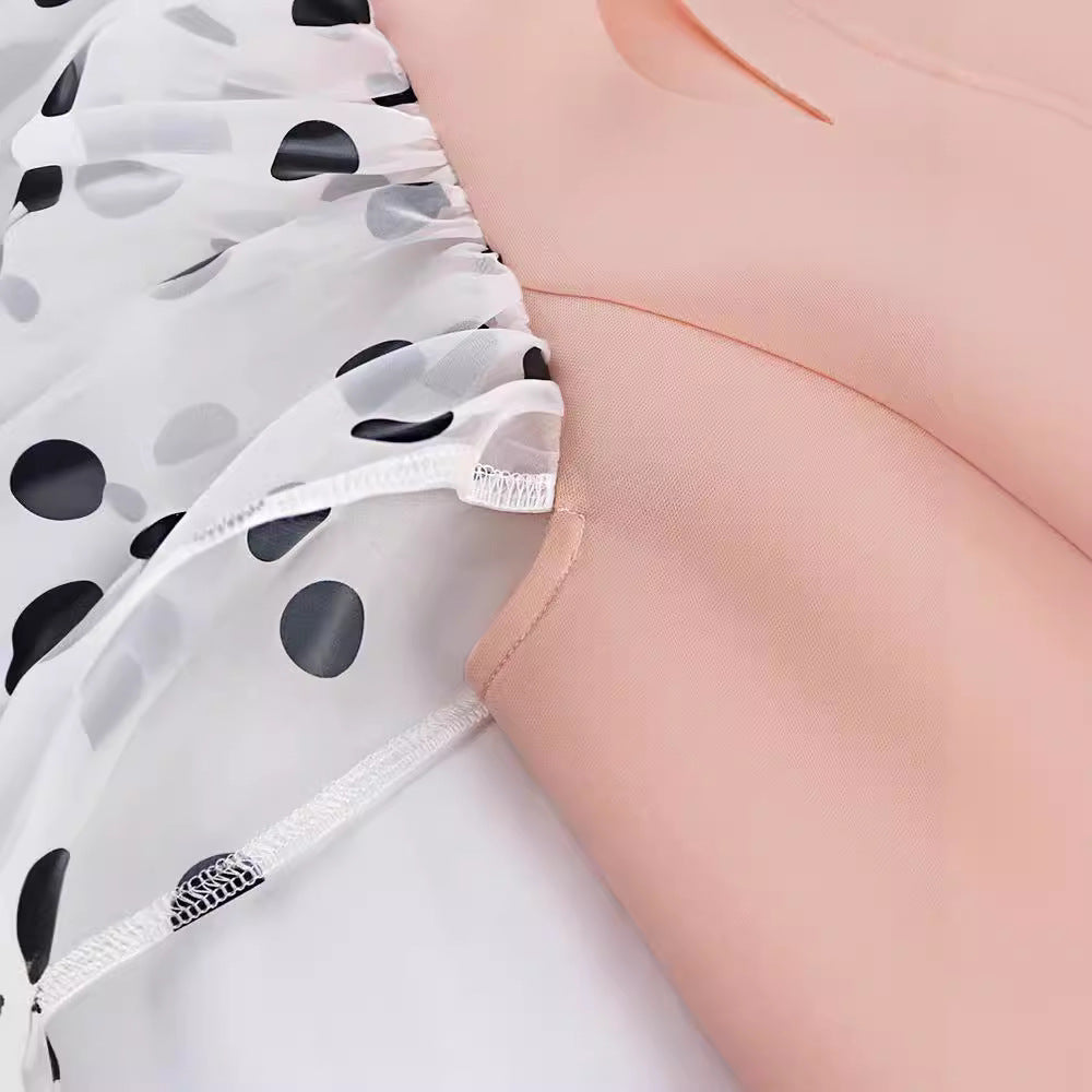Damen Figurbetontes Kleid mit transparenten Puffärmeln Echo Archiv