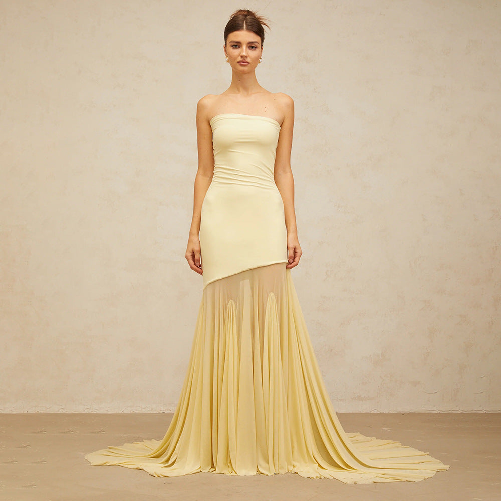 Damen Elegantes schulterfreies Maxikleid mit schimmerndem Stoff und voluminösem Rock Echo Archiv