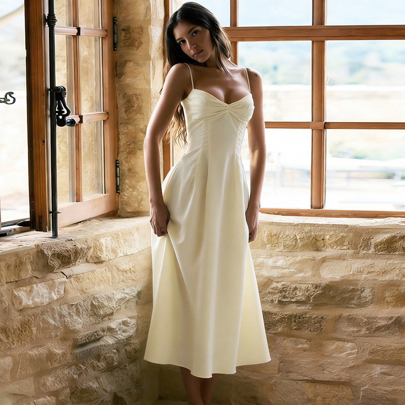 Damen Maxikleid mit tiefem V-Ausschnitt und fließendem Rock Echo Archiv