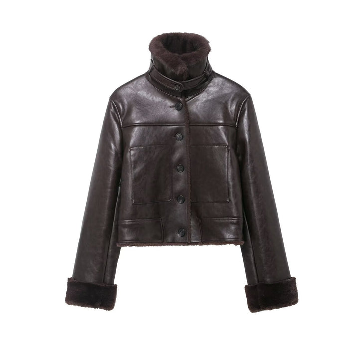 Damen Kurze Lammfelljacke im Vintage-Look mit hohem Stehkragen und aufgesetzten Taschen Echoarchiv