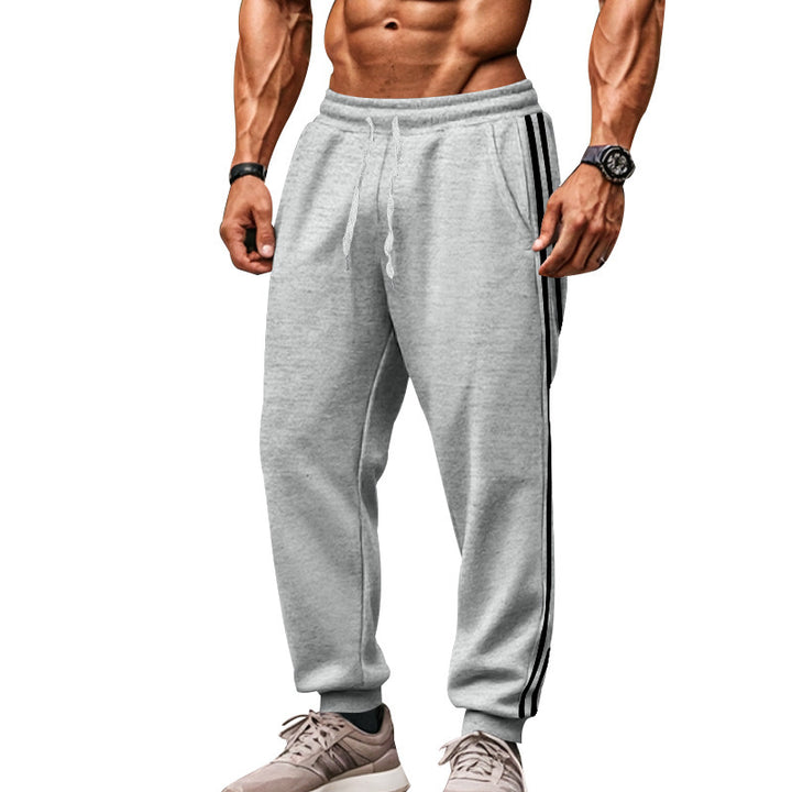 Herren Bequeme Sporthose mit kontrastierenden Seiteneinsätzen und elastischem Bund Echoarchiv