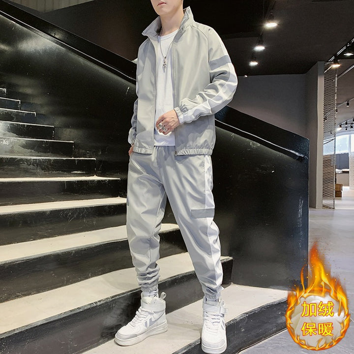 Herren Athleisure-Trackset im Retro-College-Look mit Kontraststreifen, reflektierenden Paneelen & elastischem Saum Echoarchiv