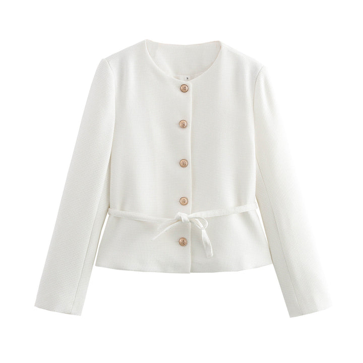 Damen strukturierte Kurzjacke mit Rundhalsausschnitt Holzknopf‑Leiste und taillierendem Bindegürtel – Célinea