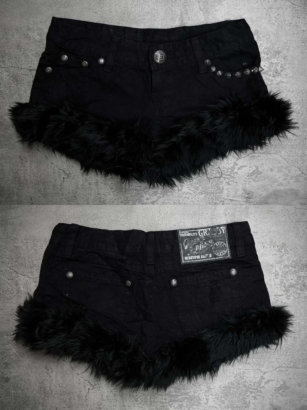 Damen Kurze Jeans mit flauschigen Saum Echo Archiv