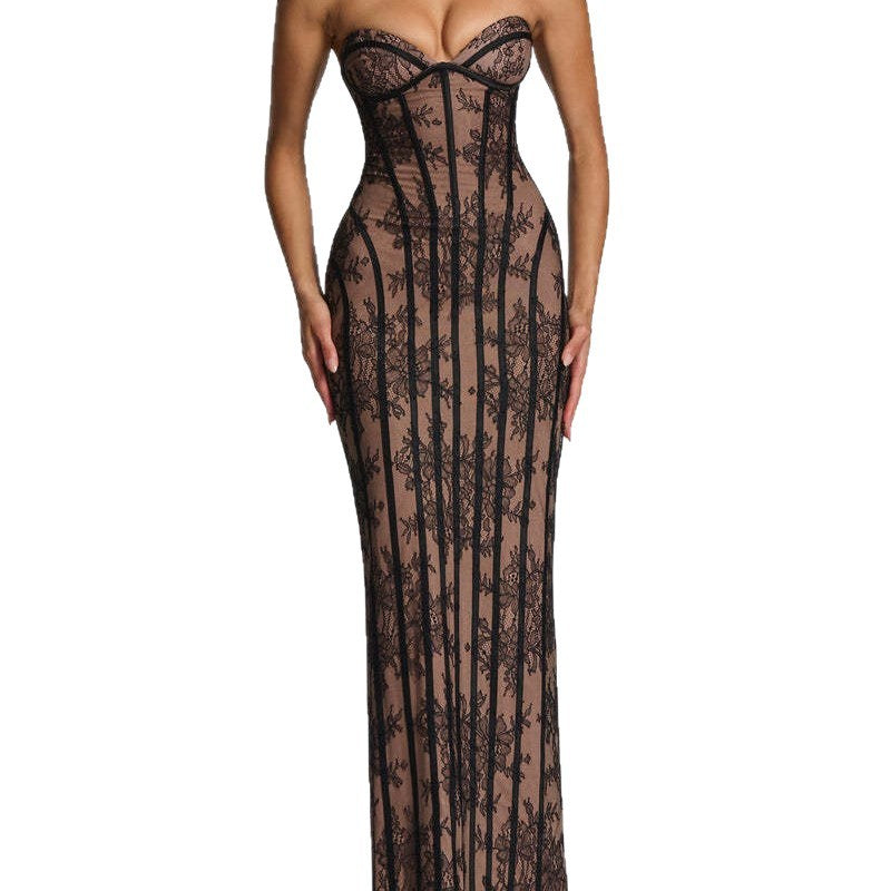 Damen figurbetontes Spitzenkleid mit schulterfreiem Design und elegantem Taillenschnitt Echo Archiv