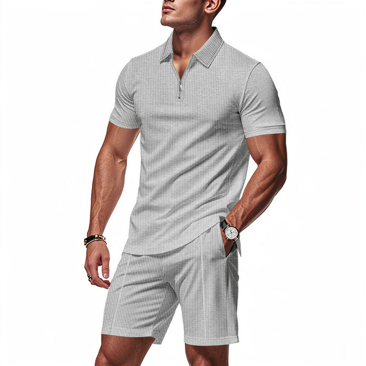 Herren sportliches Polo-Outfit mit Kurzarm und praktischen Taschen Echoarchiv