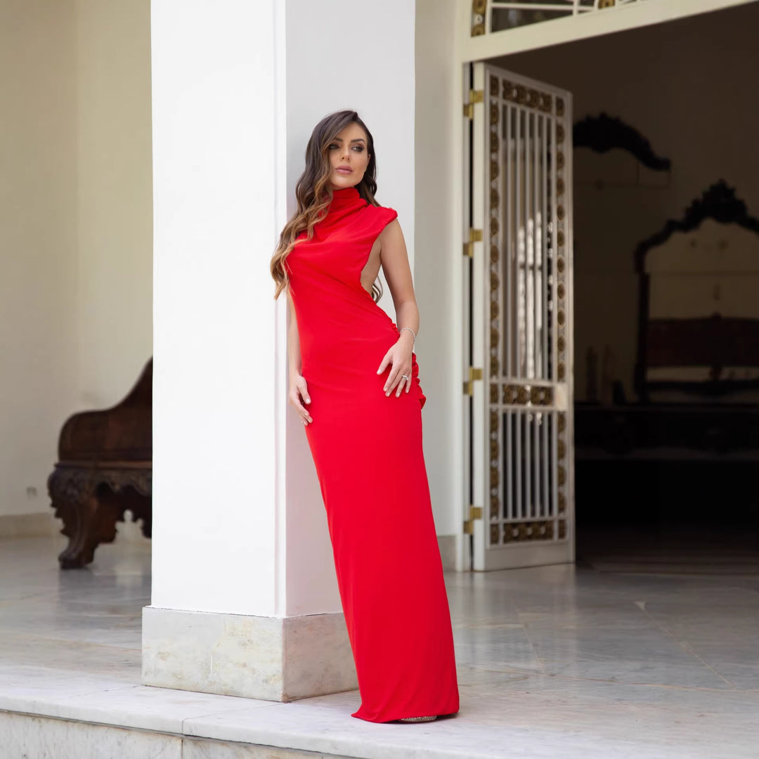 Damen stilvolles Maxikleid mit asymmetrischem Schnitt und hohem Stehkragen Echo Archiv
