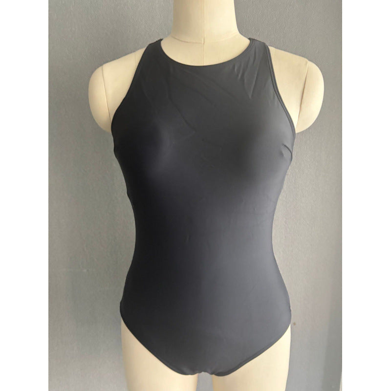 Damen Sportlicher Einteiler Badeanzug mit hohem Kragen und ergonomischem Schnitt Echo Archiv