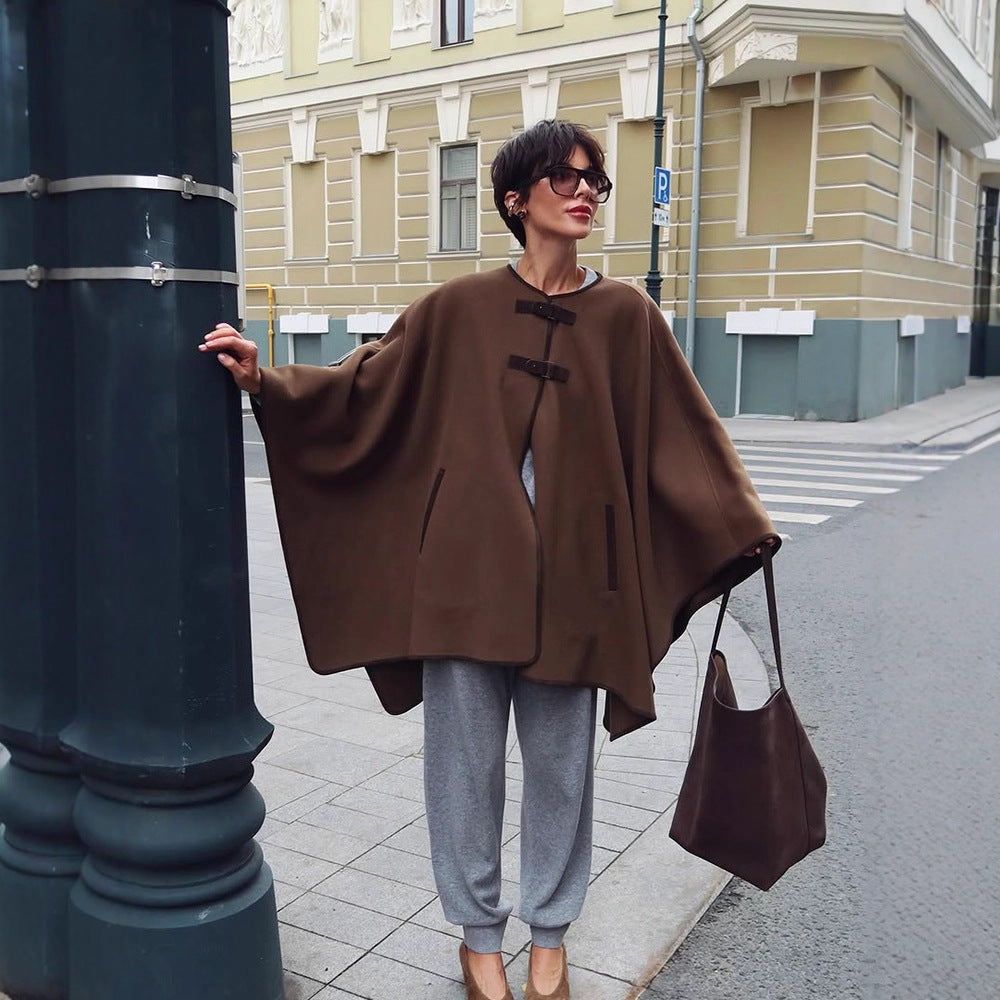 Damen Oversize Cape Mantel aus Wollmix mit hohem Stehkragen und Lederlaschen Echoarchiv