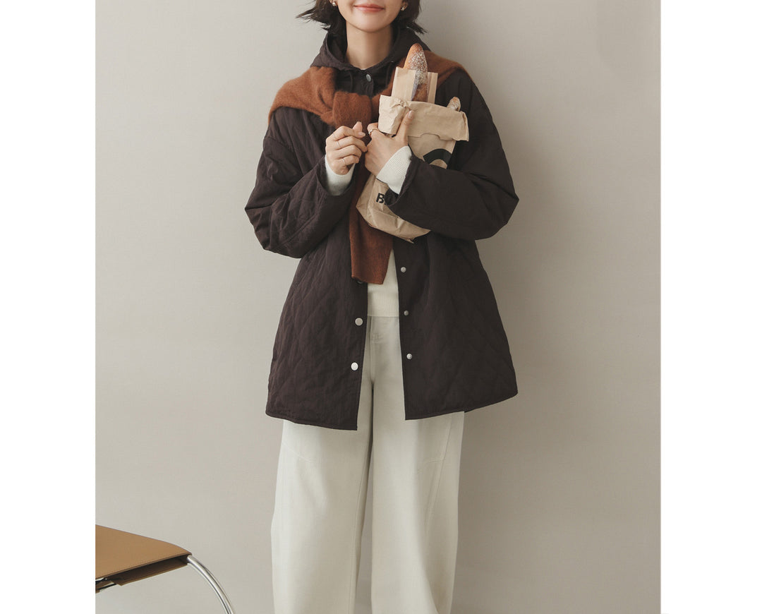 Damen Modische Steppjacke mit Kapuze Echoarchiv