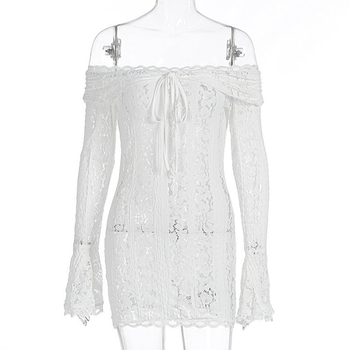 Damen Spitzenoberteil mit Off-Shoulder Design und langen Ärmeln Echo Archiv