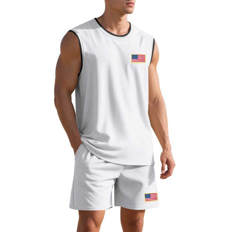 Herren Sportliches Trainingsset mit atmungsaktivem Mesh-Gewebe und modernen Flaggen-Details Echoarchiv