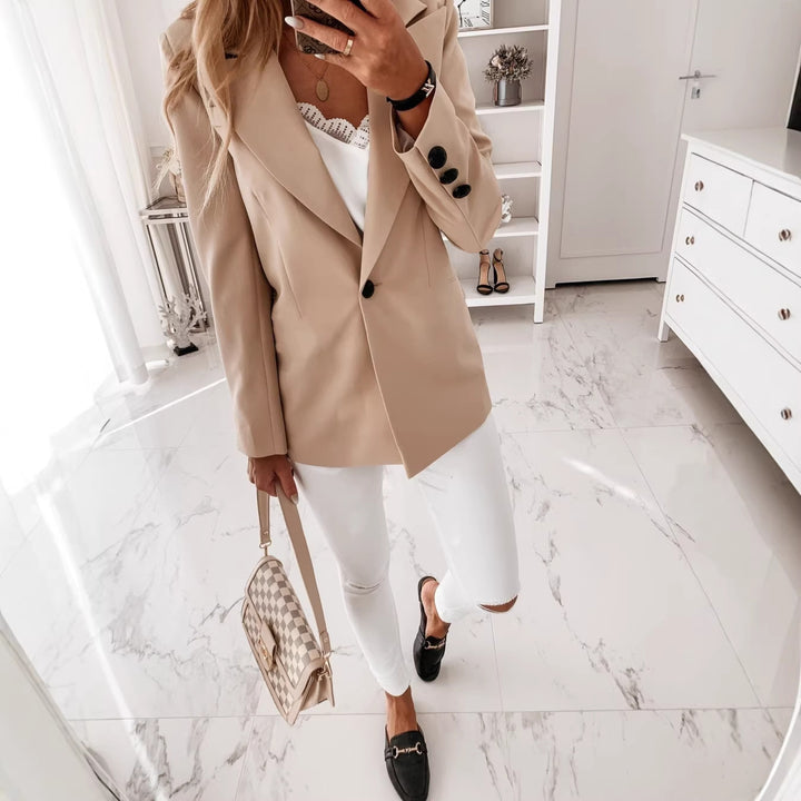Damen Langblazer mit einreihiger Knopfleiste, tailliertem Schnitt und soften Schulterpolstern – Valéne