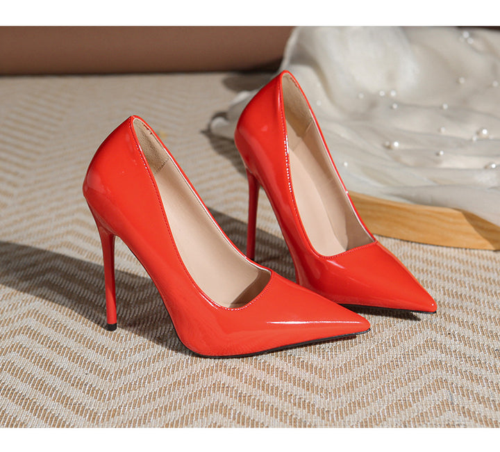 Damen Elegante spitz zulaufende Lackpumps mit extra hohem Stilettoabsatz – Lioré