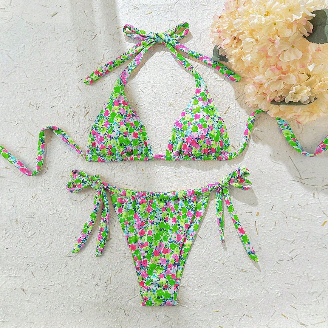 Damen Triangel-Bikini mit verspieltem Blumendesign – Maréssa
