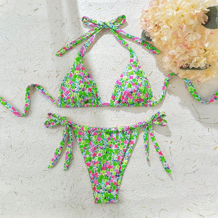 Damen Triangel-Bikini mit verspieltem Blumendesign Echo Archiv