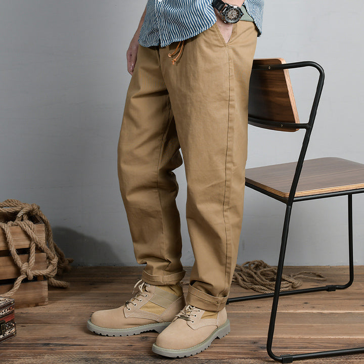 Herren Baumwoll‑Twill Chino im Relaxed‑Tapered Schnitt mit Kordelzugbund und aufgesetzten Taschen Echoarchiv