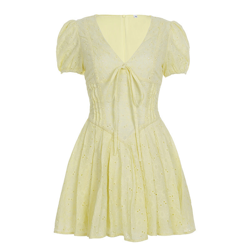 Damen Kurzärmeliges Sommerkleid mit raffinierten Rüschendetails und Bindeband Echo Archiv