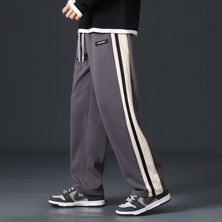 Herren Weite Sporthose mit seitlichen Streifen