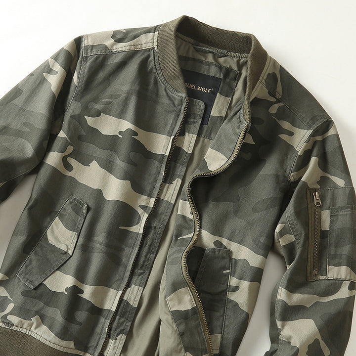 Herren Bomberjacke im Military-Camouflage mit Reißverschluss, Rippbündchen und Ärmeltasche Echoarchiv