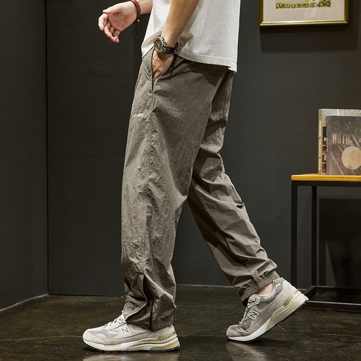 Herren lässige Jogginghose mit elastischem Bund und praktischen Seitentaschen Echoarchiv