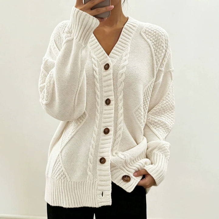 Damen Oversize Strickcardigan mit Zopf- und Strukturdetails – Veloura
