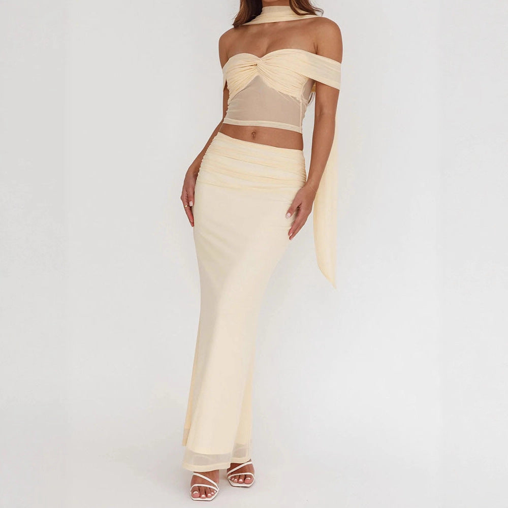 Damen elegantes Wickelkleid mit schulterfreiem Oberteil und drapierter Silhouette Echo Archiv