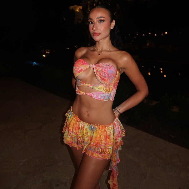 Damen Bandeau-Wickeloberteil mit verspieltem Rock und floralen Prints Echo Archiv
