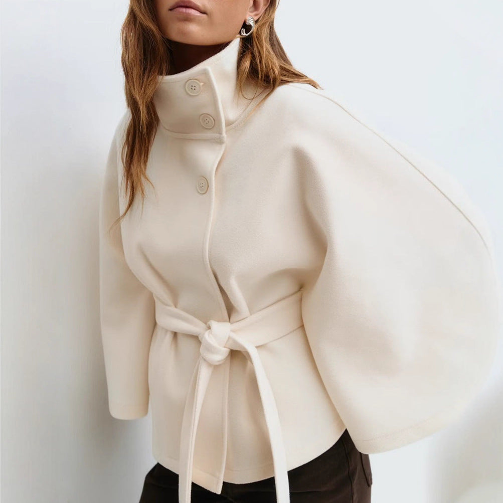 Damen Wickeljacke mit elegantem Stehkragen und weit geschnittenen Ärmeln Echoarchiv