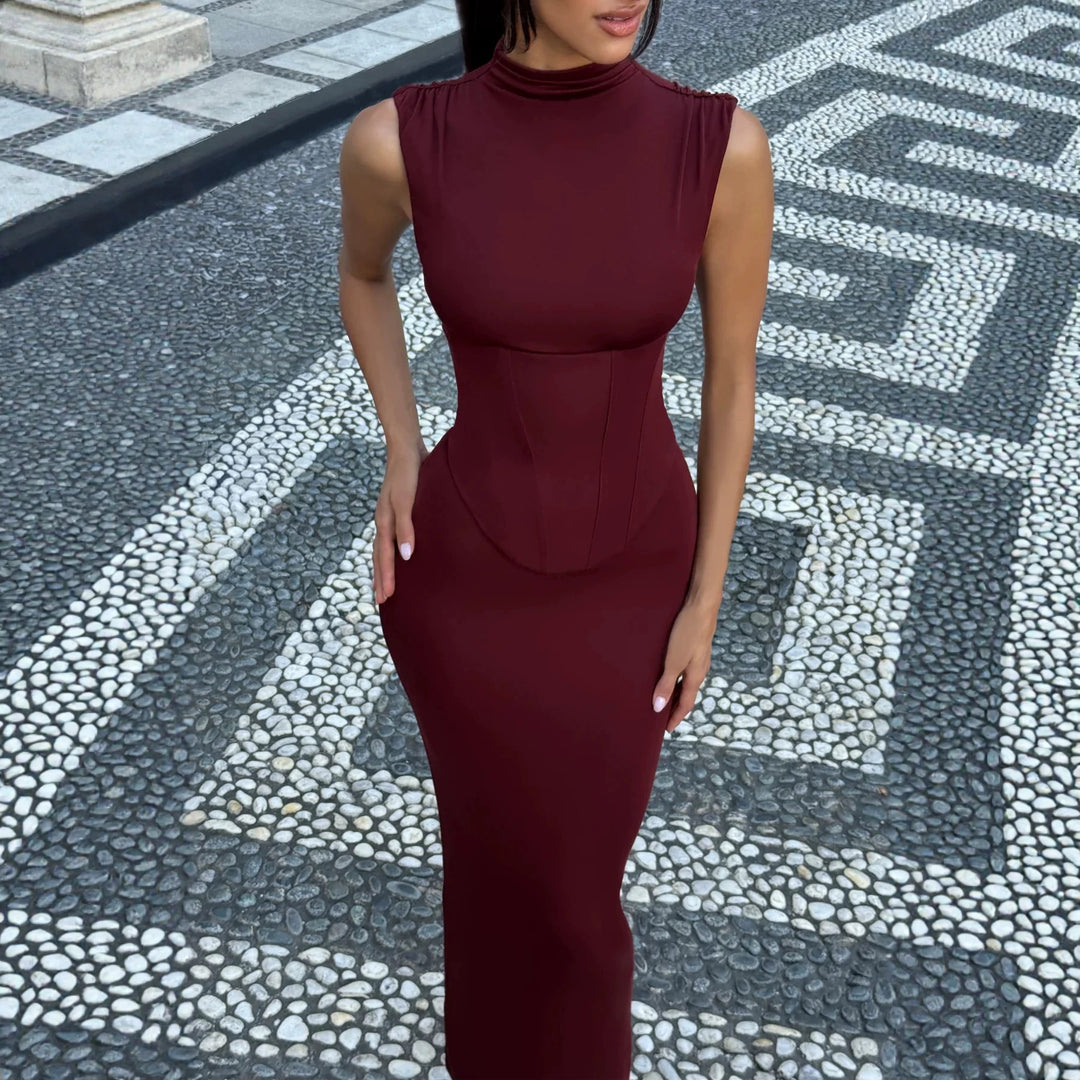 Damen Elegantes langes Kleid mit hohem Kragen und figurbetonter Silhouette Echo Archiv